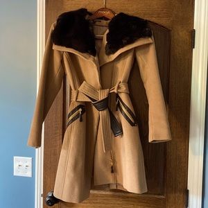 Women’s size 2 winter/fall dress coat